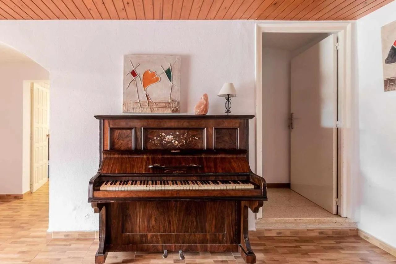 Can Buganto Amplia Casa Con Piscina Y Jardin Villa Llambillas Holiday home