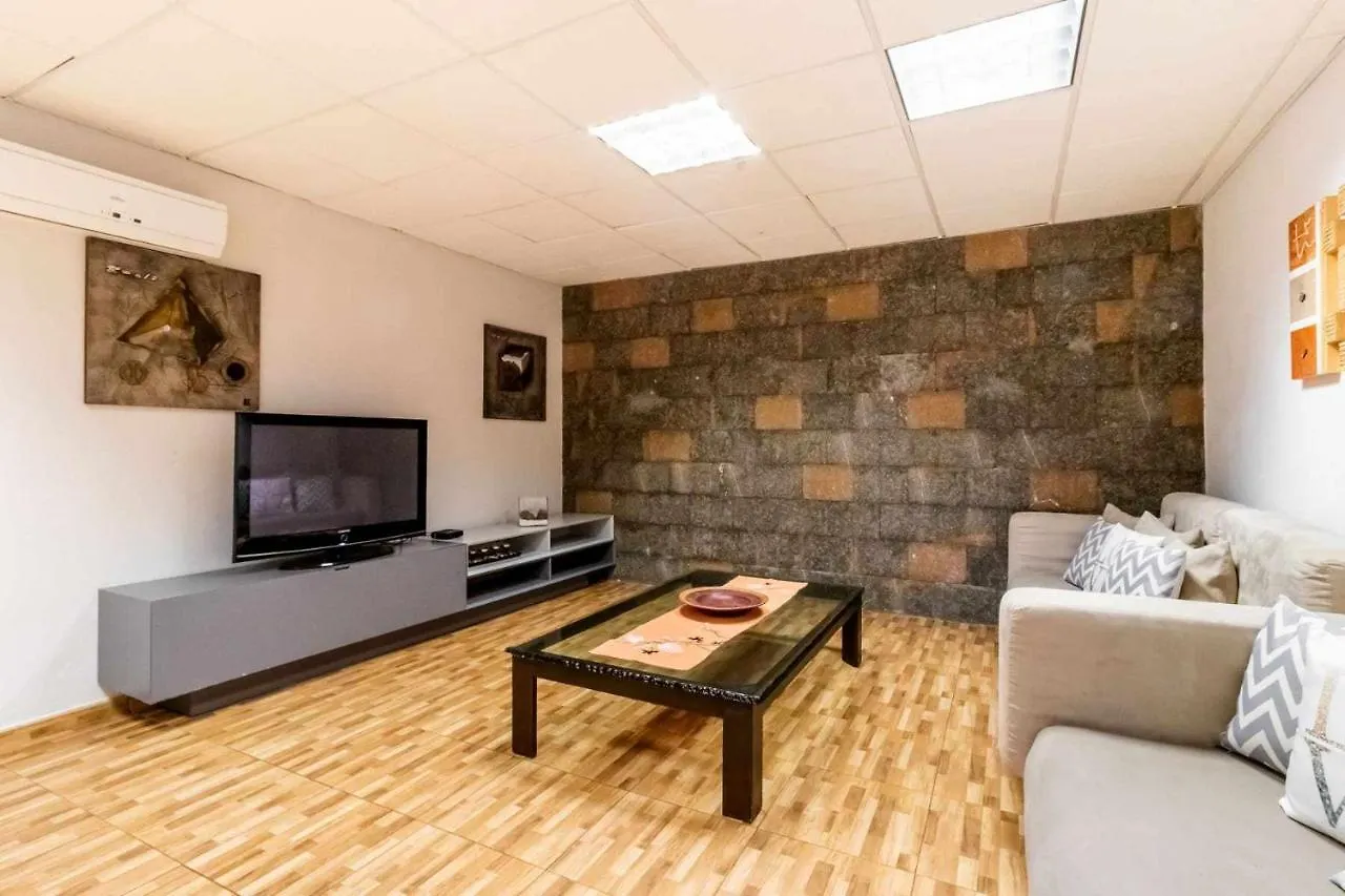Can Buganto Amplia Casa Con Piscina Y Jardin Villa Llambillas 0*,