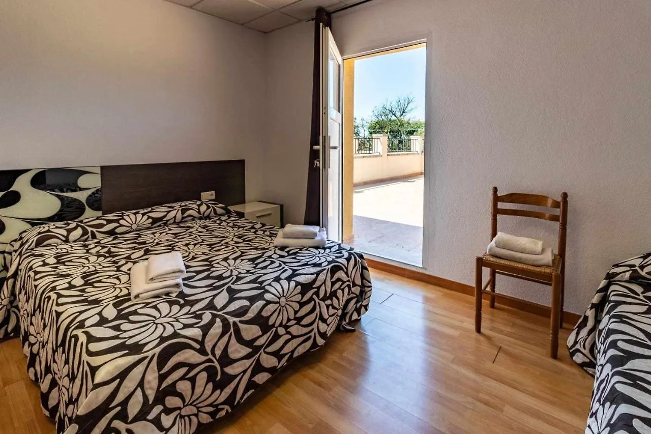 Holiday home Can Buganto Amplia Casa Con Piscina Y Jardin Villa Llambillas